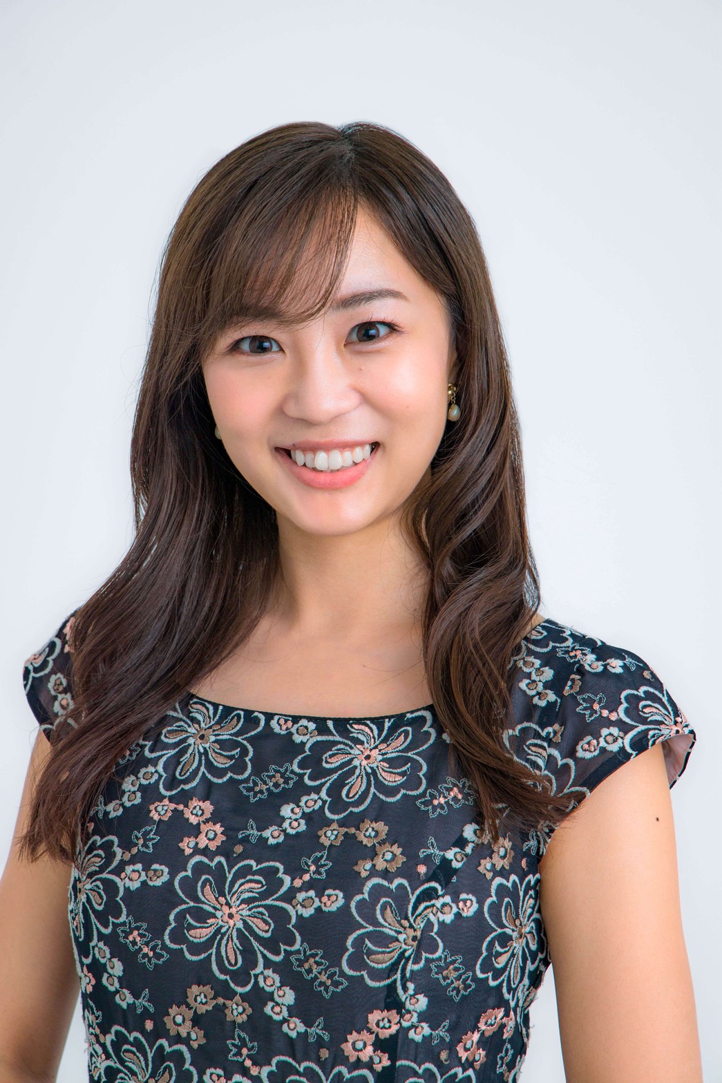 司会を務める高橋茉奈さん
